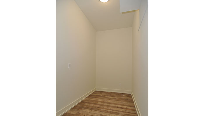 ICH Builders Dublin Ohio residence custom build empty closet