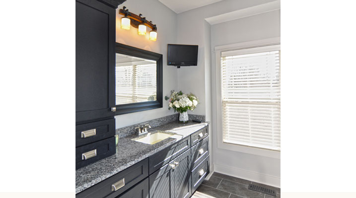ICH Builders Berlin Ohio residence custom build another view of the bathroom showcasing the marble countertops and marble countertop vanity