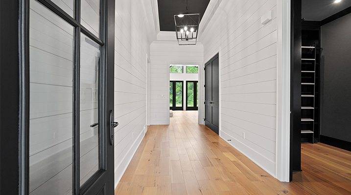 ICH Builders Canal Winchester Ohio residence custom build hallway