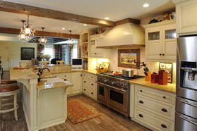 Pickerington remodel — kitchen by Iulianelli Custom Homes
