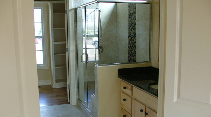 Iulianelli Custom Homes Manchester Model another view of the bathroom