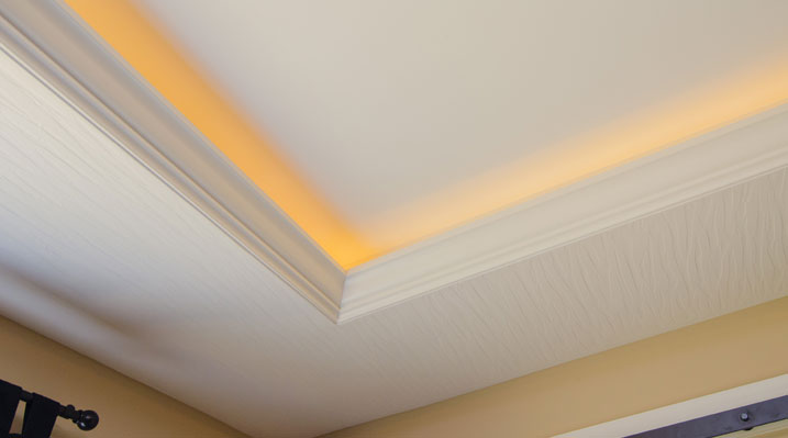 Iulianelli Custom Homes Belmont Model close up of bedroom ceiling with cove lighting