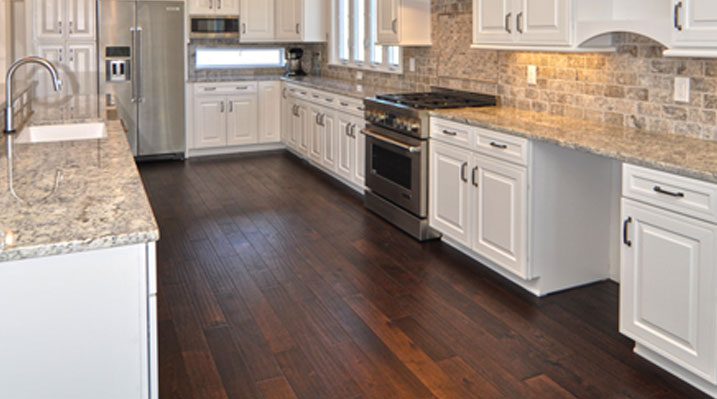 slider image of Oakland Model open kitchen