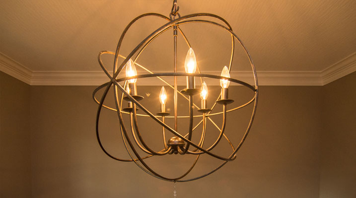 Iulianelli Custom Homes Wilmington Model chandelier