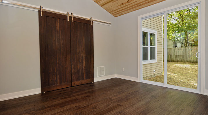 Iulianelli Custom Homes Kingsdale Model looking out through the sliding glass door twards the back yard