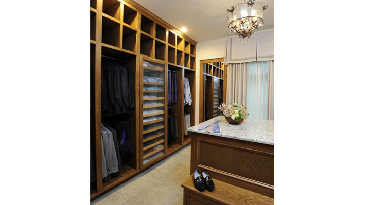 Iulianelli Custom Homes Pickerington Remodel huge walk in  closet
